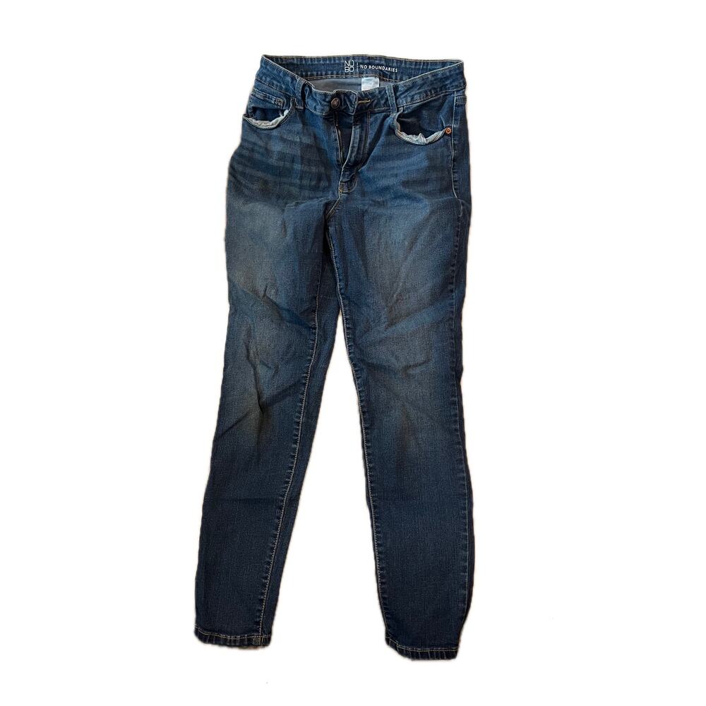 No Boundaries High Rise Tapered Jeans Womans 13